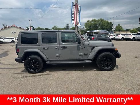 Used 2021 Jeep Wrangler Unlimited Sahara AWD/4WD image 2