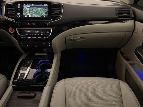 Used 2019 Honda Pilot Elite image 32