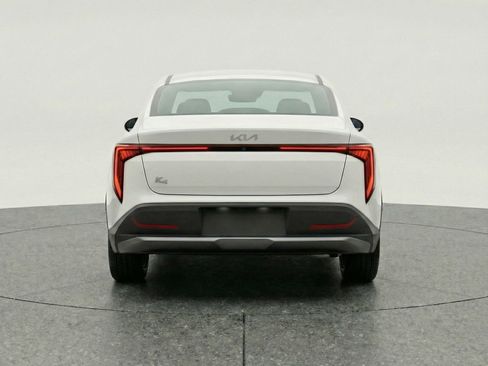 Used 2025 Kia K4 LXS image 7