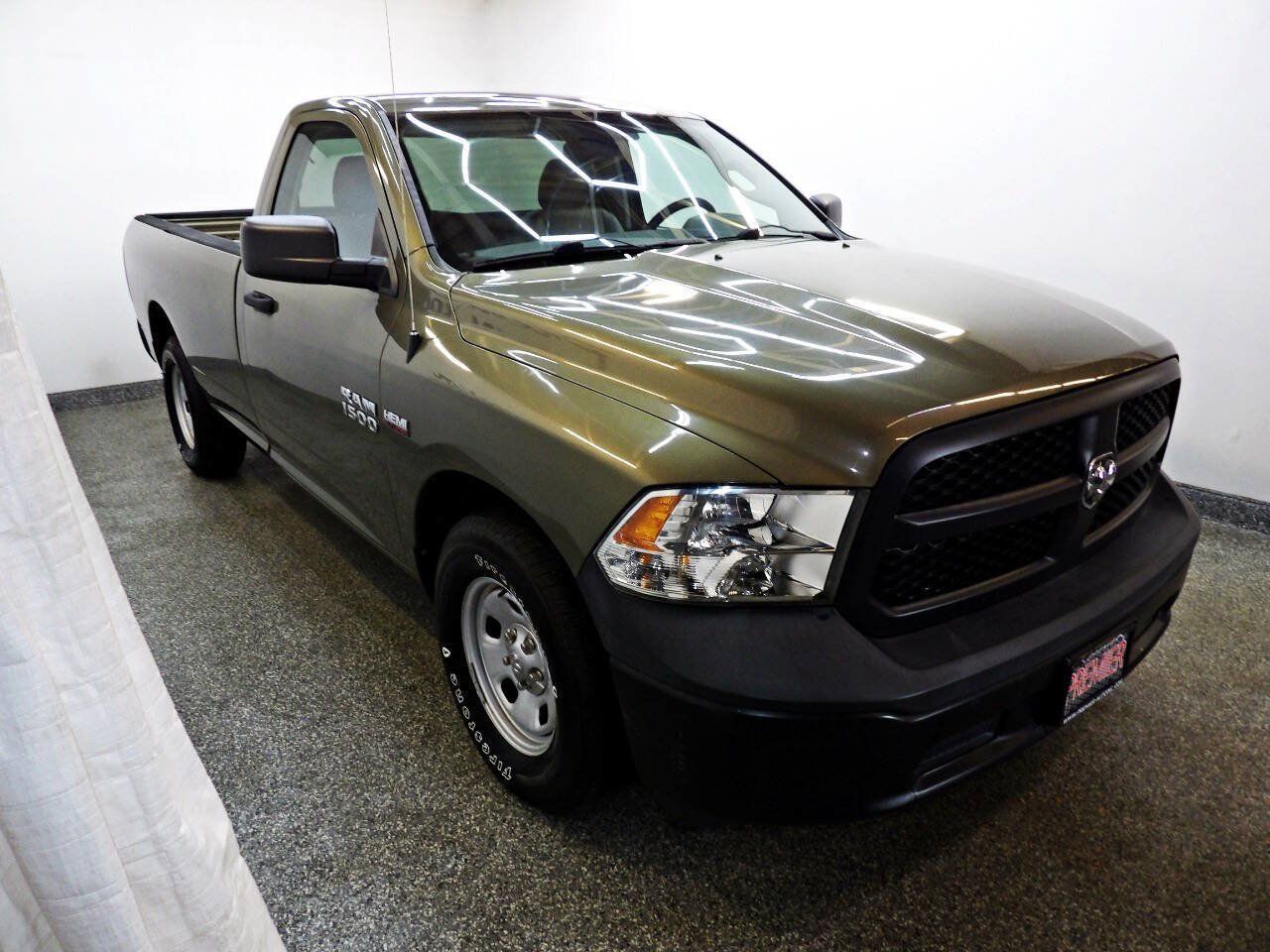 Used 2015 RAM 1500 Tradesman w/ Power & Remote Entry Group RWD image 3