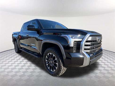 Used 2025 Toyota Tundra Limited image 3
