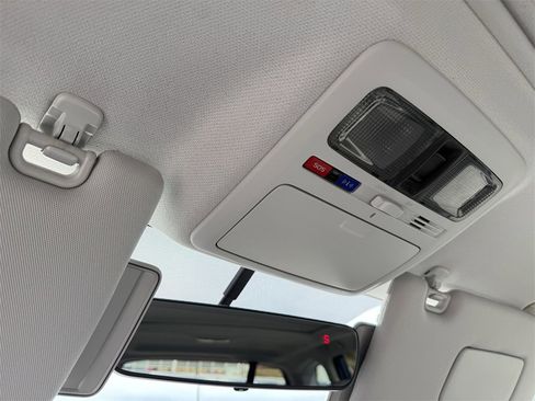 Used 2017 Subaru Forester 2.5i Limited image 29