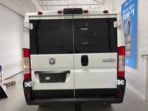 Used 2025 RAM ProMaster 2500 w/ U-Haul Equipment Group FWD image 6