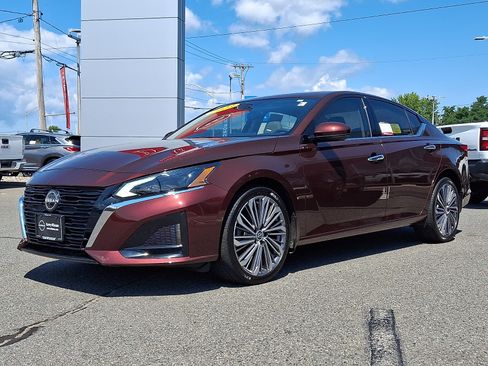 Certified 2024 Nissan Altima 2.5 SL AWD/4WD image 2