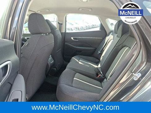 Used 2025 Hyundai Sonata SE image 5