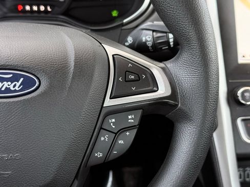 Used 2019 Ford Fusion SE FWD image 26