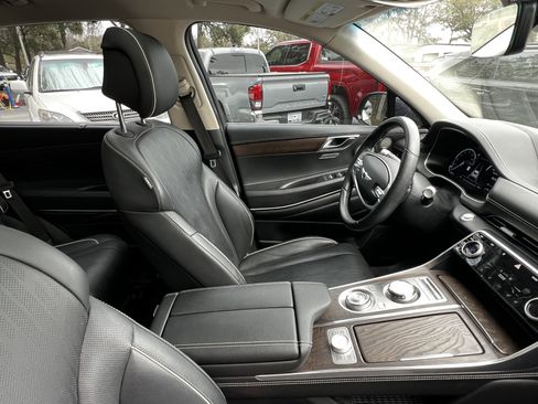 Used 2023 Genesis GV80 2.5T w/ Prestige 20" Package image 47