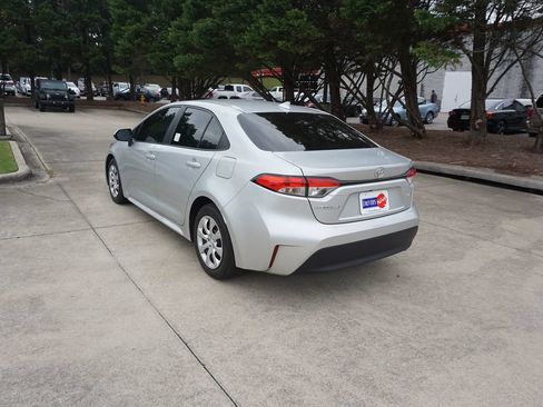 Used 2024 Toyota Corolla LE FWD image 20