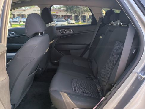 Certified 2025 Kia Sportage LX FWD image 14