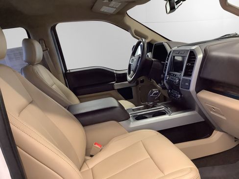 Used 2019 Ford F150 Lariat w/ Equipment Group 501A Mid image 15