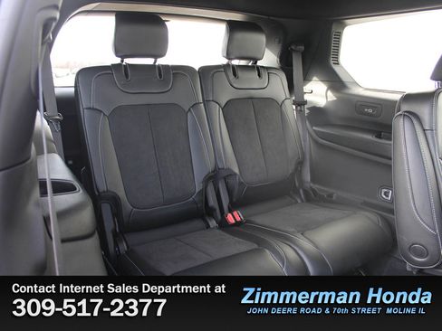 Used 2024 Jeep Grand Cherokee L Altitude image 8