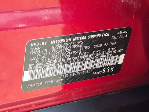 Used 2023 Mitsubishi Outlander 4WD Plug-In Hybrid image 33