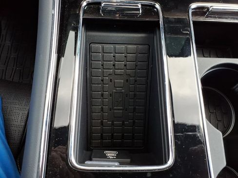 Used 2025 Lincoln Aviator Black Label w/ Jet Appearance Package AWD/4WD image 21