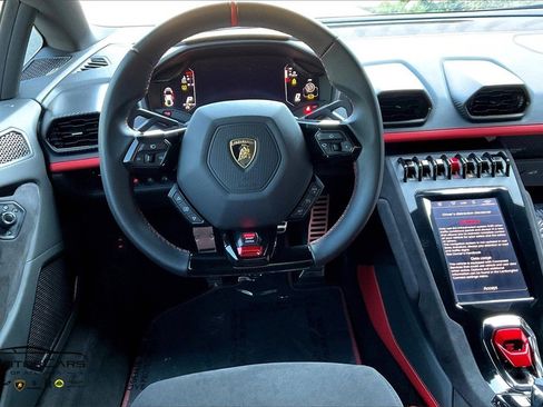 Used 2023 Lamborghini Huracan Tecnica image 6