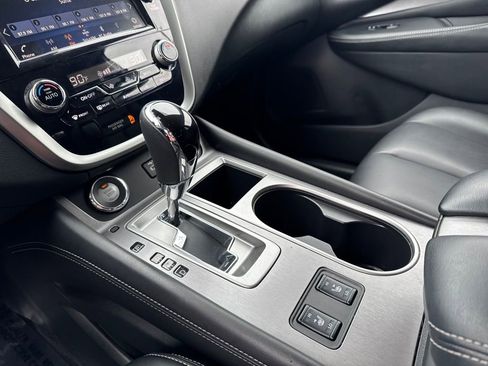 Used 2024 Nissan Murano SV image 22