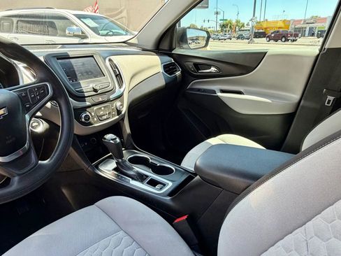 Used 2020 Chevrolet Equinox LS FWD image 7