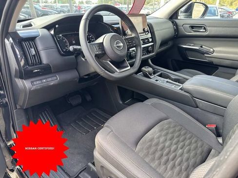 Certified 2024 Nissan Pathfinder SV image 10