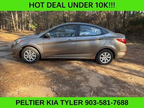 Used 2014 Hyundai Accent GLS image 5