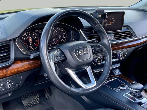 Used 2018 Audi Q5 2.0T Premium Plus w/ Premium Plus Package AWD/4WD image 17