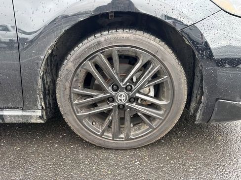 Used 2025 Toyota Camry SE w/ Convenience Package FWD image 11