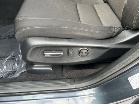 Used 2023 Honda CR-V EX image 14