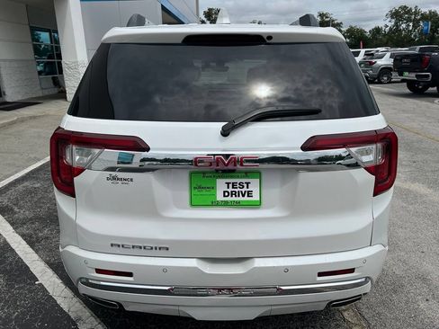 Used 2021 GMC Acadia Denali w/ Denali Technology Package FWD image 6