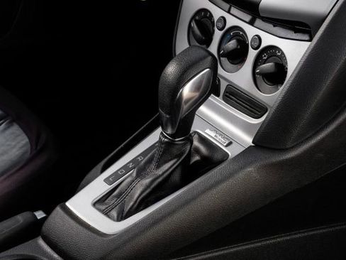 Used 2013 Ford Focus SE image 20