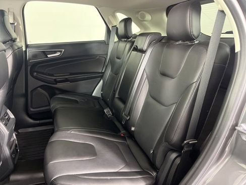 Used 2022 Ford Edge Titanium w/ Equipment Group 301A image 16