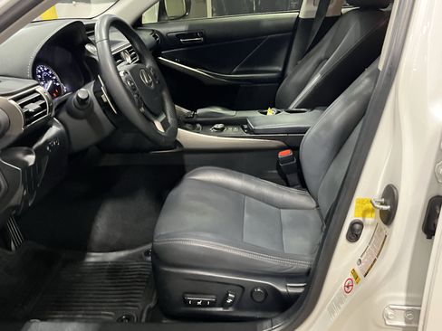 Used 2015 Lexus IS 250 AWD w/ Navigation System Package image 10