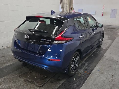 Used 2022 Nissan Leaf SV w/ SV Technology Package FWD image 2