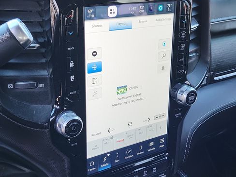 Used 2022 RAM 3500 Limited image 13