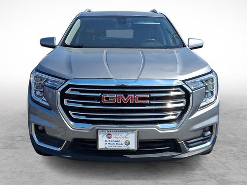 Used 2024 GMC Terrain SLT AWD/4WD image 2