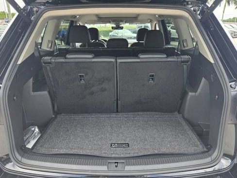 Certified 2026 Volkswagen Atlas SE w/ Panoramic Sunroof Package FWD image 17