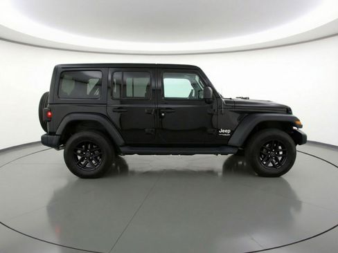 Used 2025 Jeep Wrangler Unlimited Sport AWD/4WD image 11