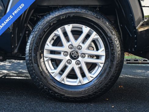 Used 2025 Toyota Tundra SR5 image 31