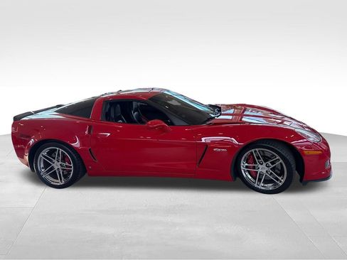 Used 2006 Chevrolet Corvette Z06 w/ Preferred Equipment Group RWD image 11