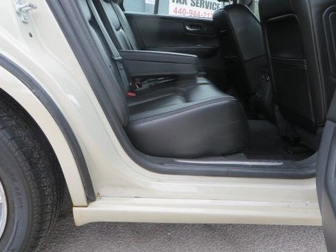 Used 2010 Cadillac DTS Luxury FWD image 25