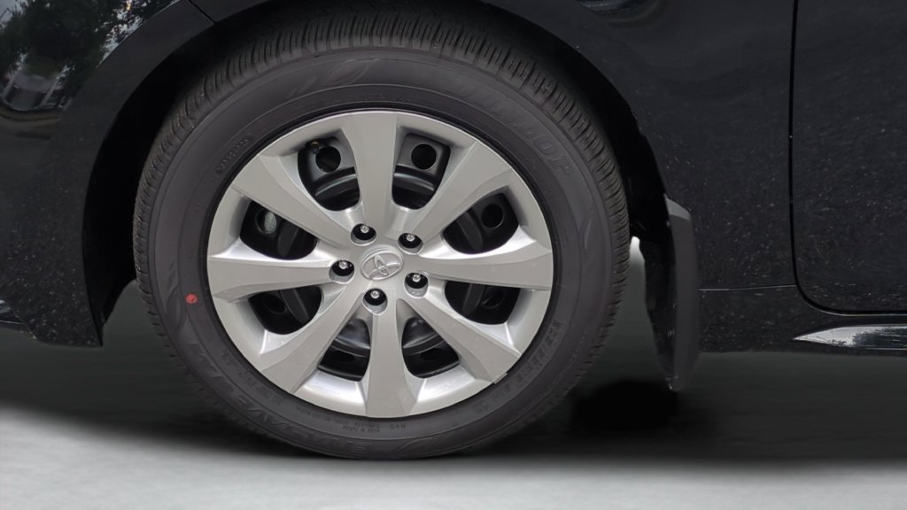Used 2026 Toyota Corolla LE FWD image 22