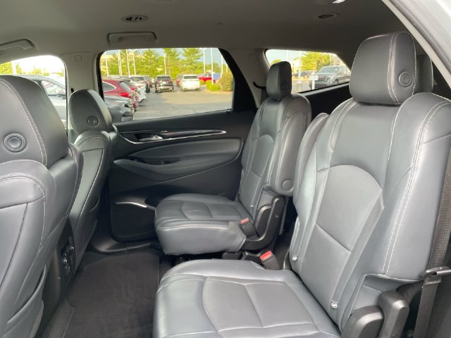 Used 2018 Buick Enclave Essence FWD image 12
