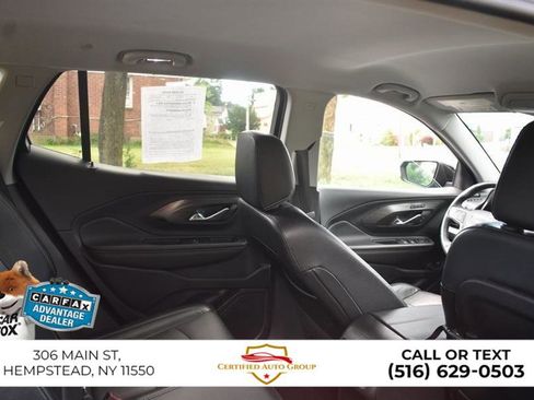 Used 2023 GMC Terrain SLT image 20
