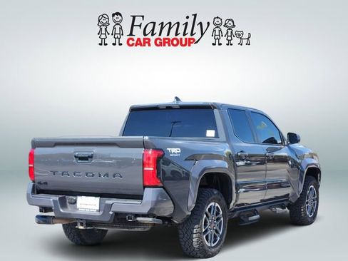 Certified 2025 Toyota Tacoma TRD Sport image 4