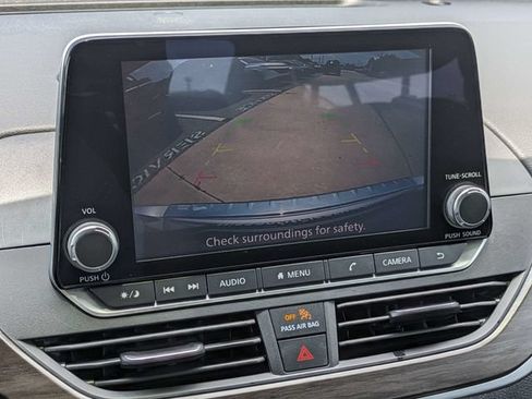 Used 2023 Nissan Altima 2.5 SV FWD image 21