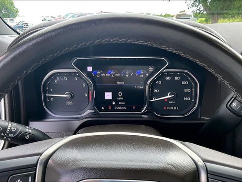 Used 2022 GMC Sierra 1500 Denali w/ Driver Alert Package II AWD/4WD image 17