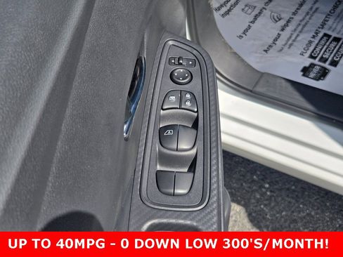 New 2025 Nissan Versa SV w/ Trunk Package image 25