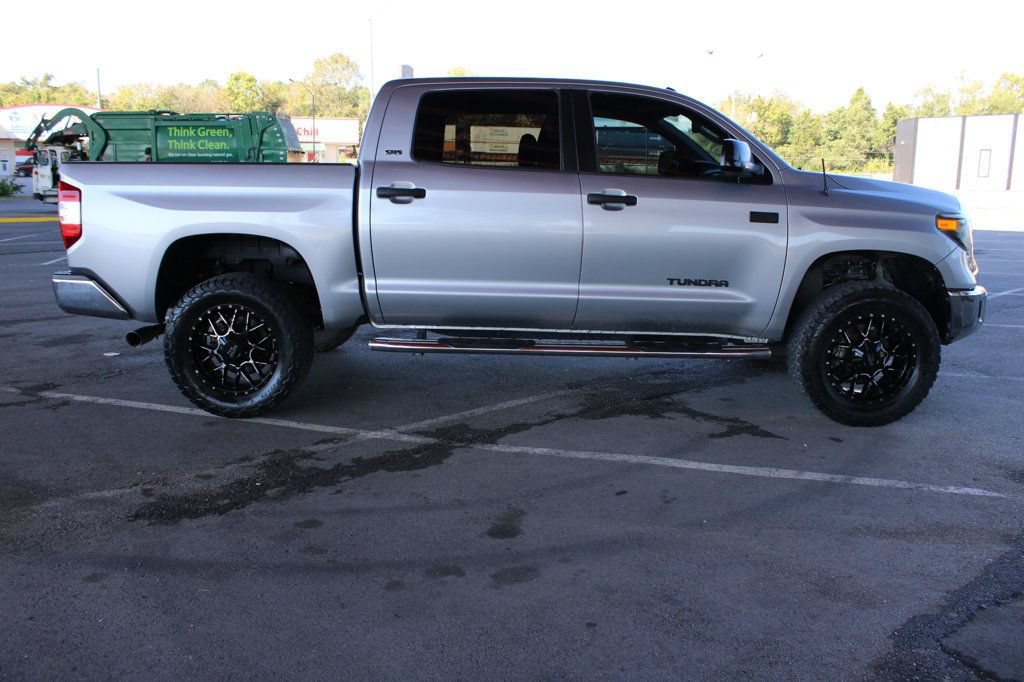 Used 2018 Toyota Tundra SR5 w/ SR5 Upgrade Package AWD/4WD image 5