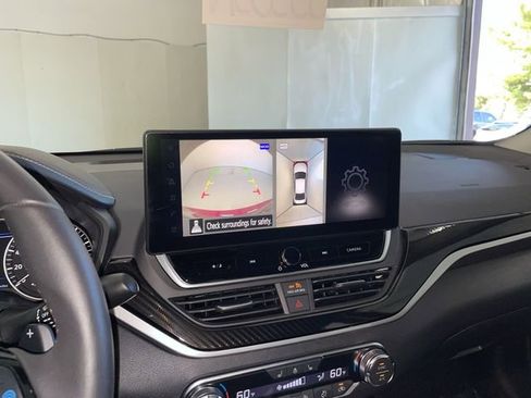 Certified 2024 Nissan Altima 2.0 SR image 27