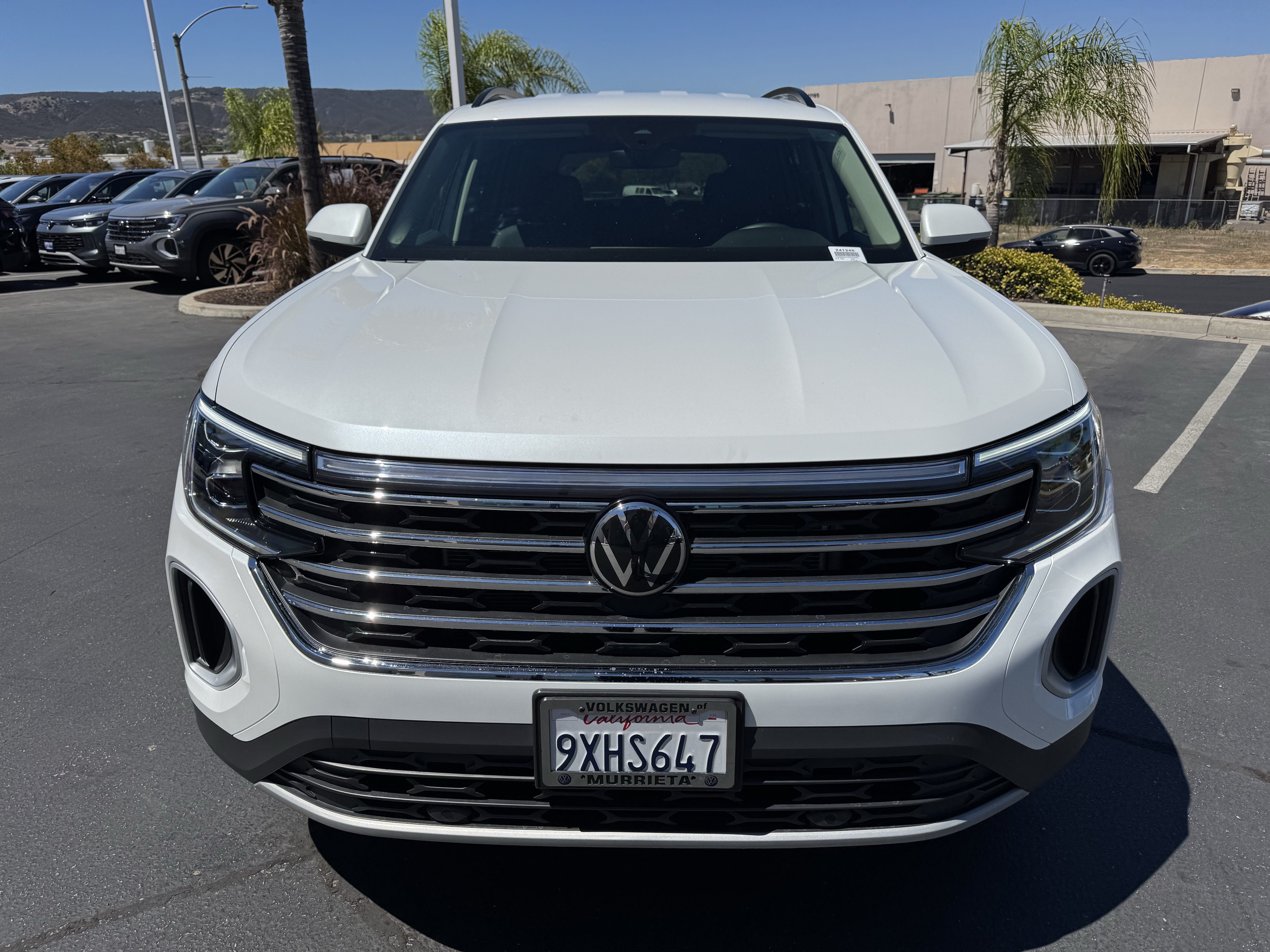 Used 2026 Volkswagen Atlas SE FWD image 3