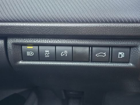 Used 2025 Toyota Camry SE FWD image 23