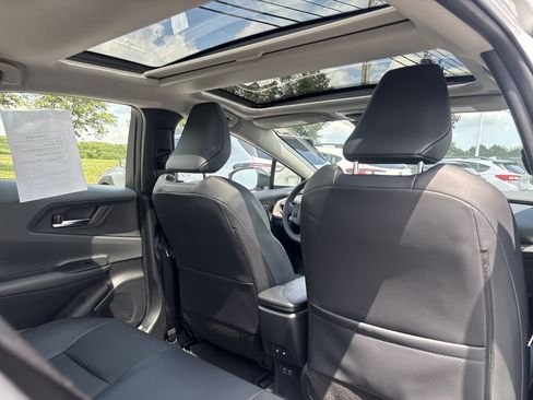 Used 2025 Toyota Prius Limited w/ Limited Premium Package AWD/4WD image 6