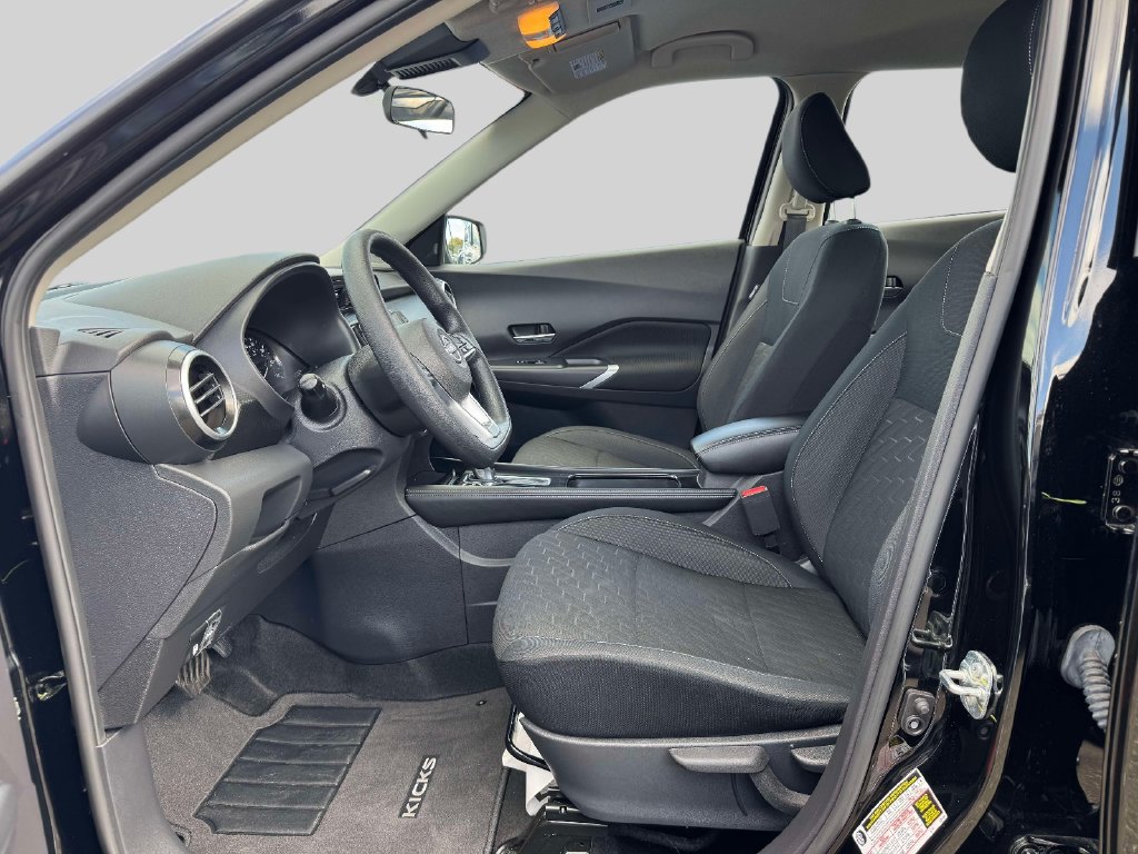 Used 2024 Nissan Kicks SV FWD image 15
